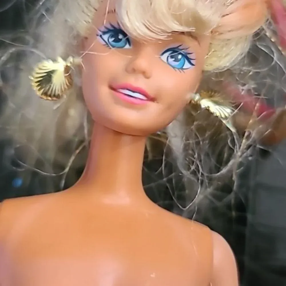 Vintage Mattel 1996 Splash n Color Barbie Blonde Pink Braided Hair Indonesia